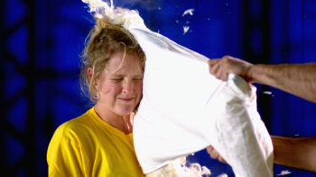 Pillow war game